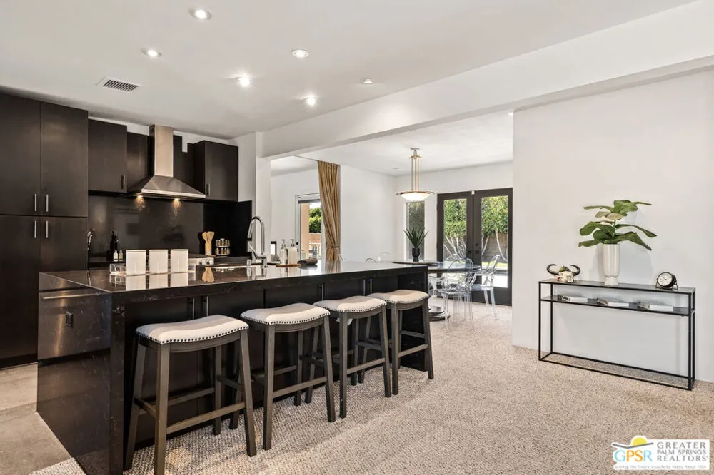 1653 E Sunny Dunes Road Palm Springs, CA 92264