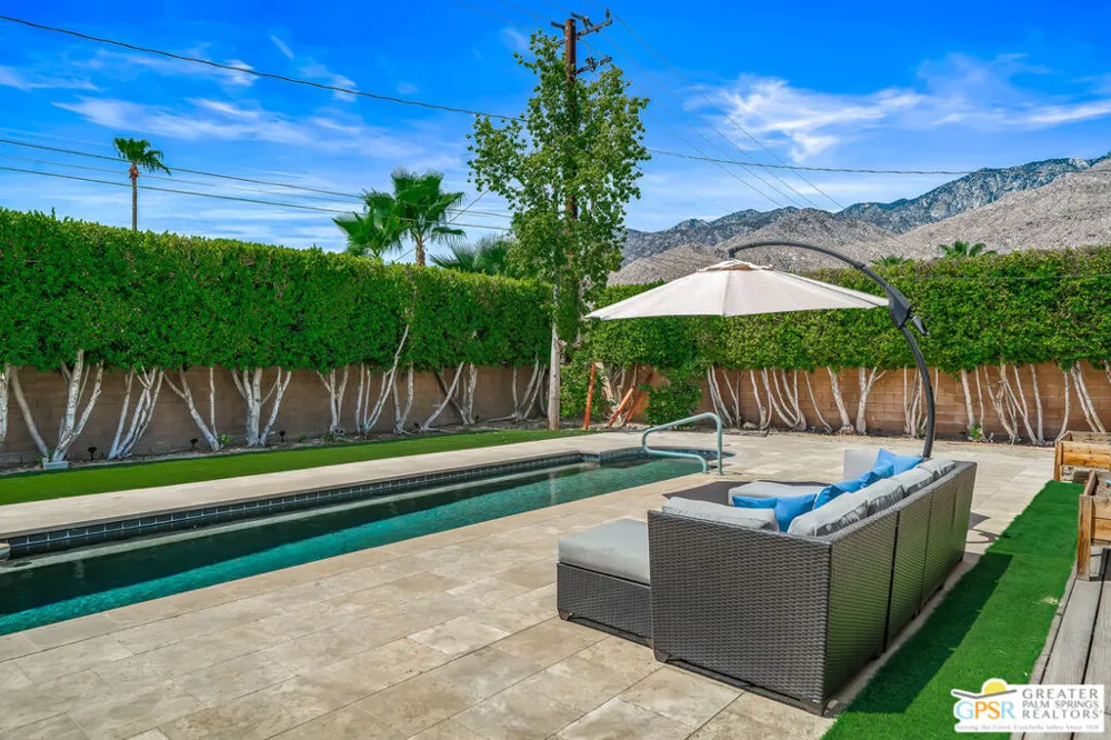 1653 E Sunny Dunes Road Palm Springs, CA 92264