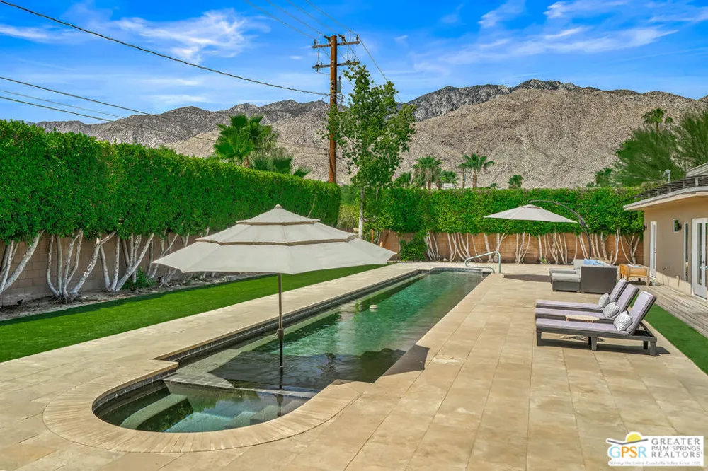 1653 E Sunny Dunes Road Palm Springs, CA 92264