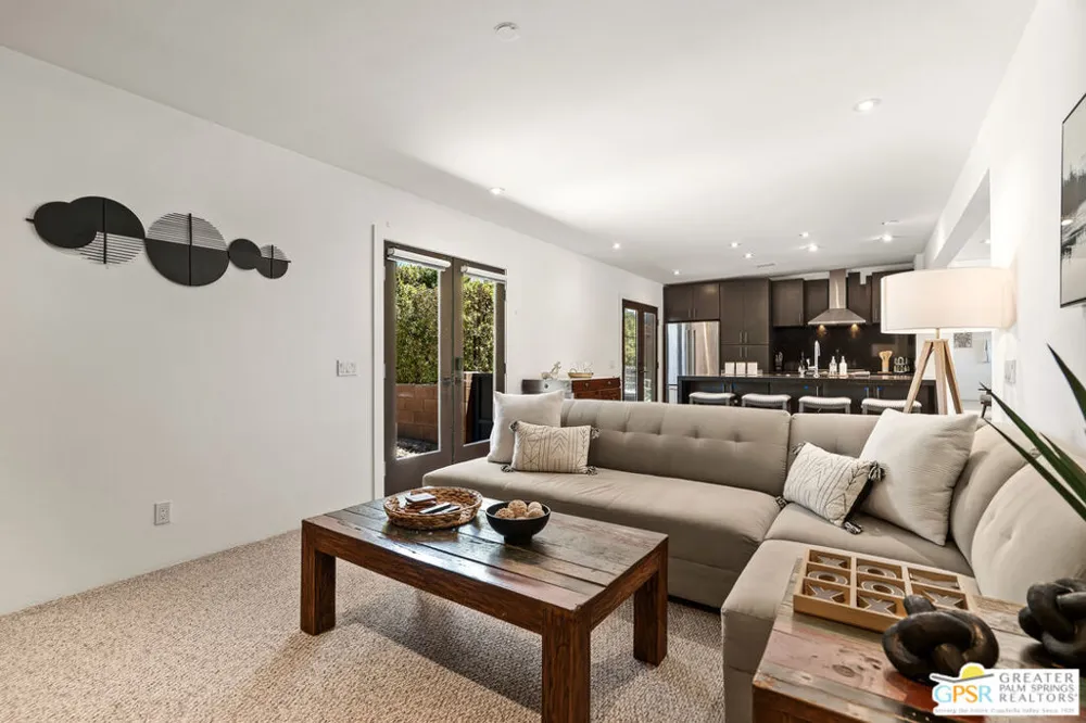 1653 E Sunny Dunes Road Palm Springs, CA 92264