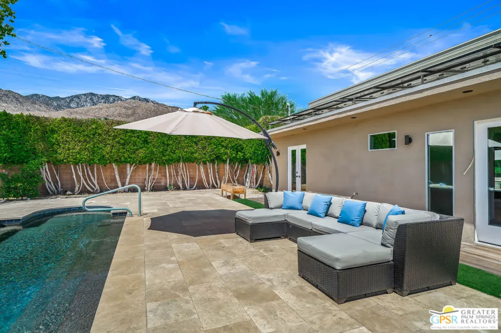 1653 E Sunny Dunes Road Palm Springs, CA 92264