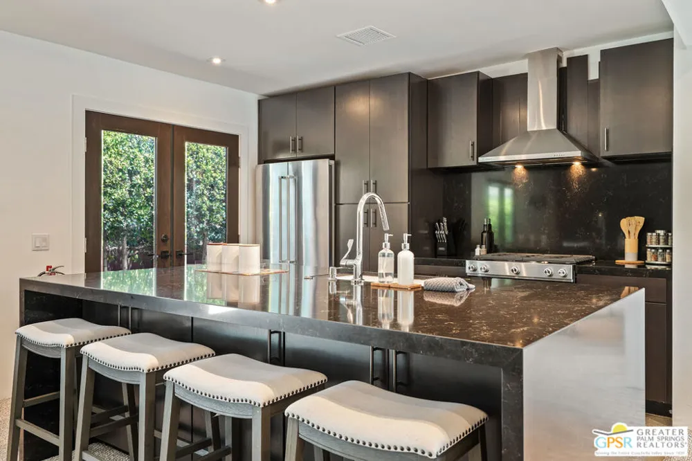 1653 E Sunny Dunes Road Palm Springs, CA 92264