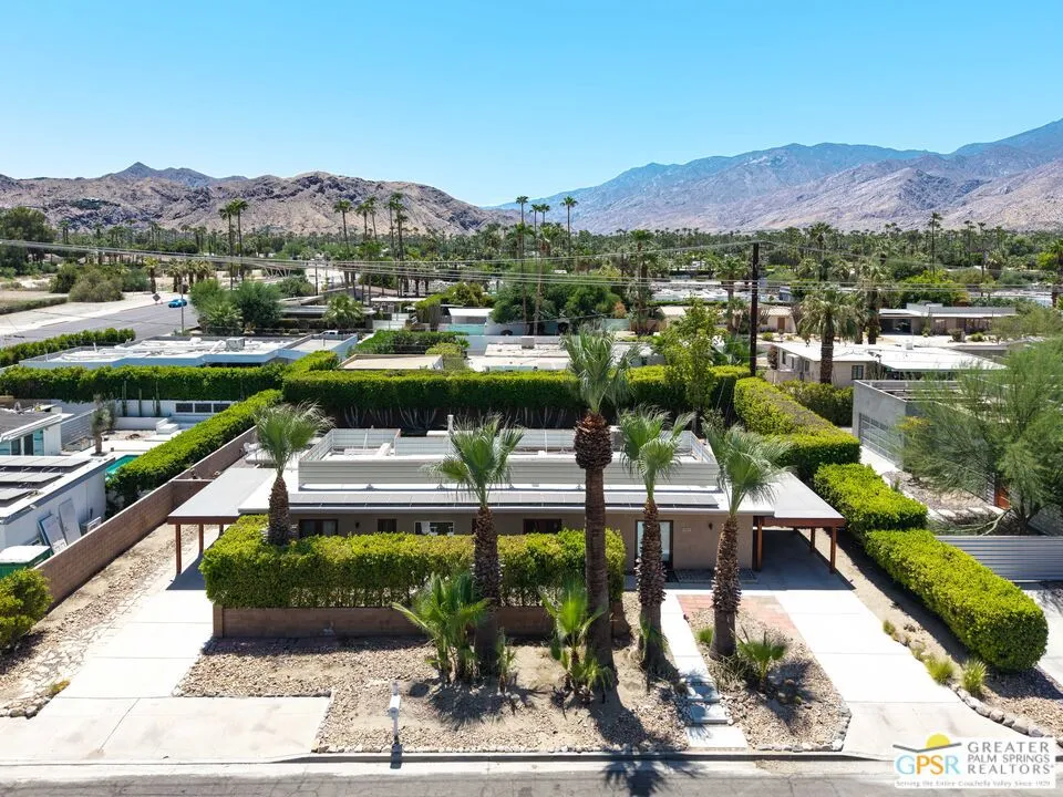 1653 E Sunny Dunes Road Palm Springs, CA 92264