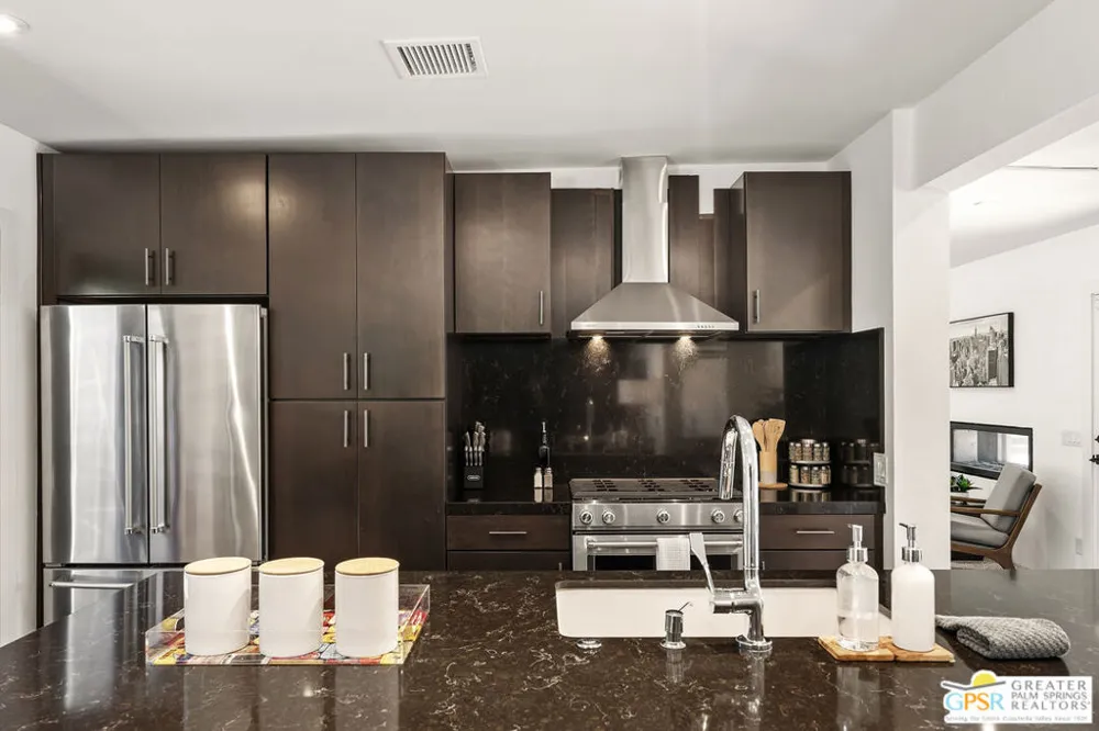 1653 E Sunny Dunes Road Palm Springs, CA 92264