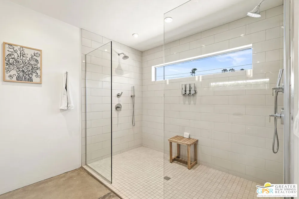 1653 E Sunny Dunes Road Palm Springs, CA 92264