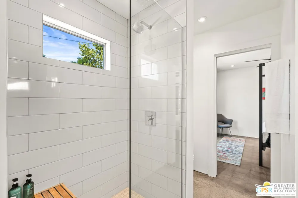 1653 E Sunny Dunes Road Palm Springs, CA 92264