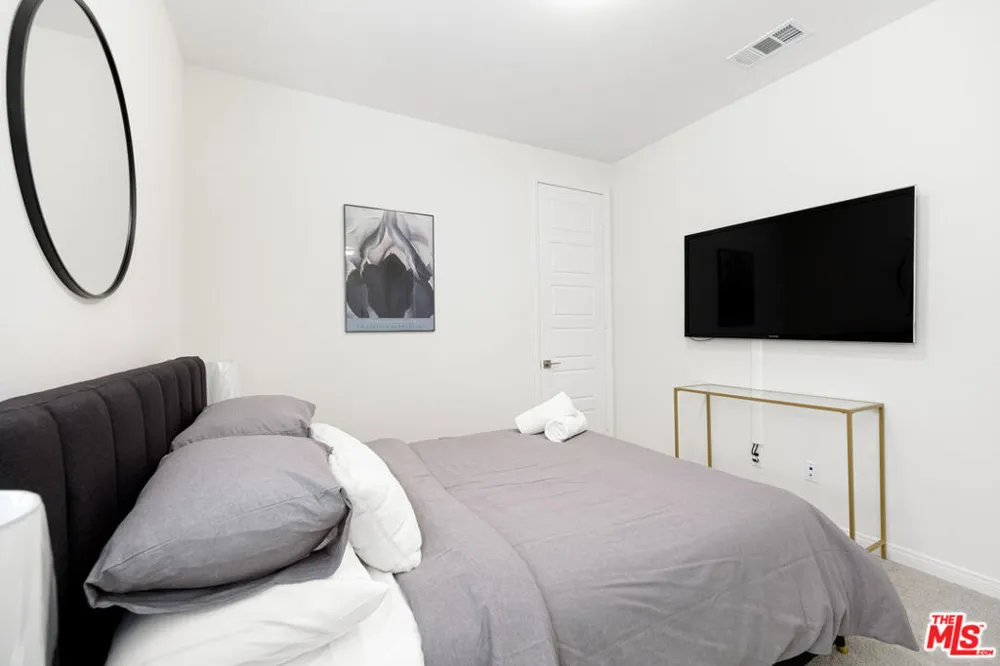 768 Daniel Freeman Circle Inglewood, CA 90301
