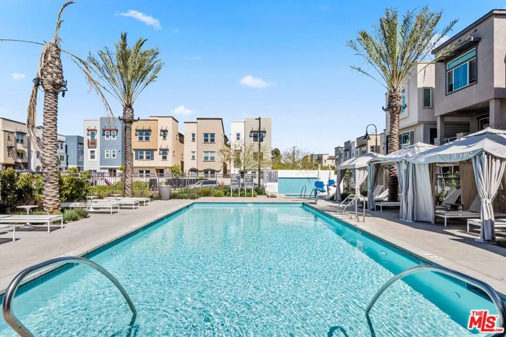 768 Daniel Freeman Circle Inglewood, CA 90301