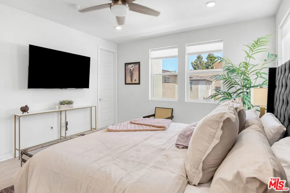 768 Daniel Freeman Circle Inglewood, CA 90301