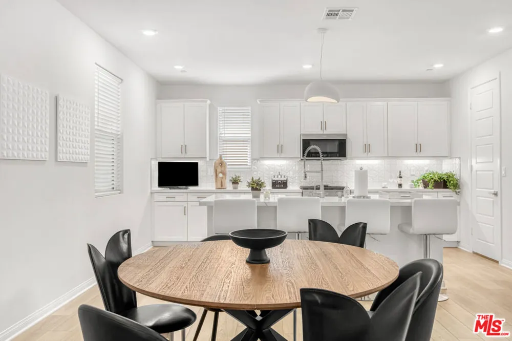 768 Daniel Freeman Circle Inglewood, CA 90301