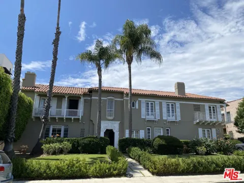 725 S Lorraine Boulevard #1/2