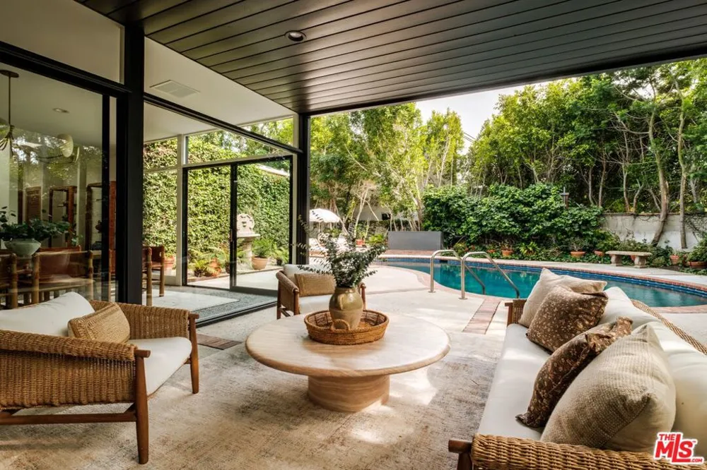 1151 Angelo Drive Beverly Hills, CA 90210