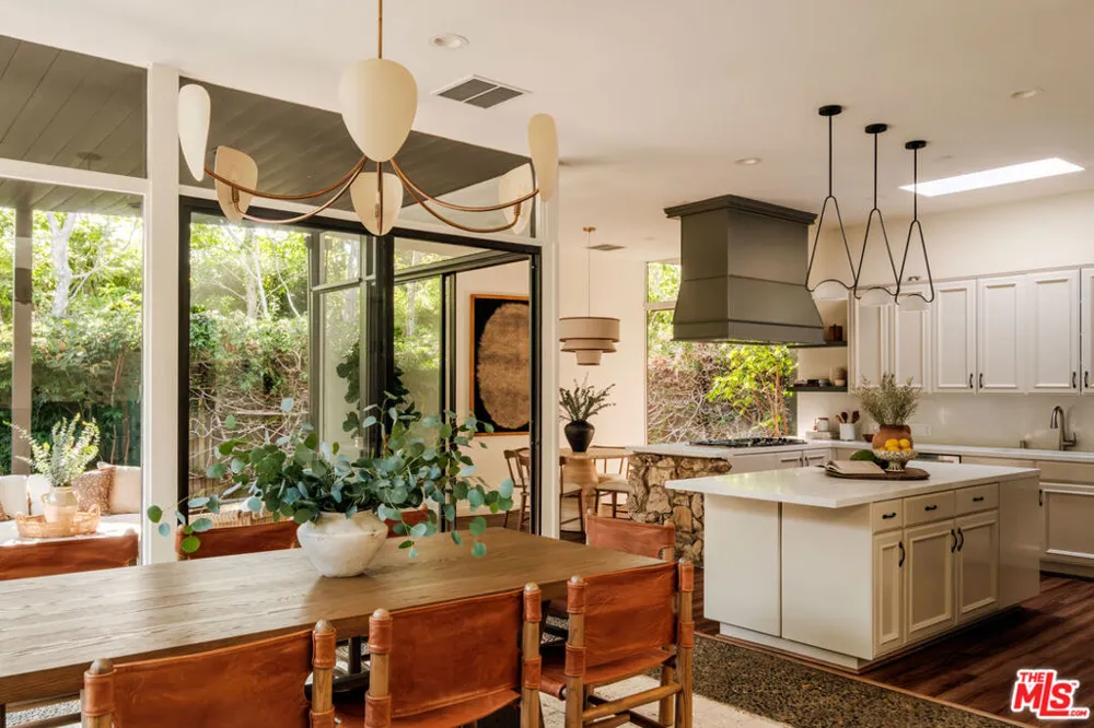 1151 Angelo Drive Beverly Hills, CA 90210