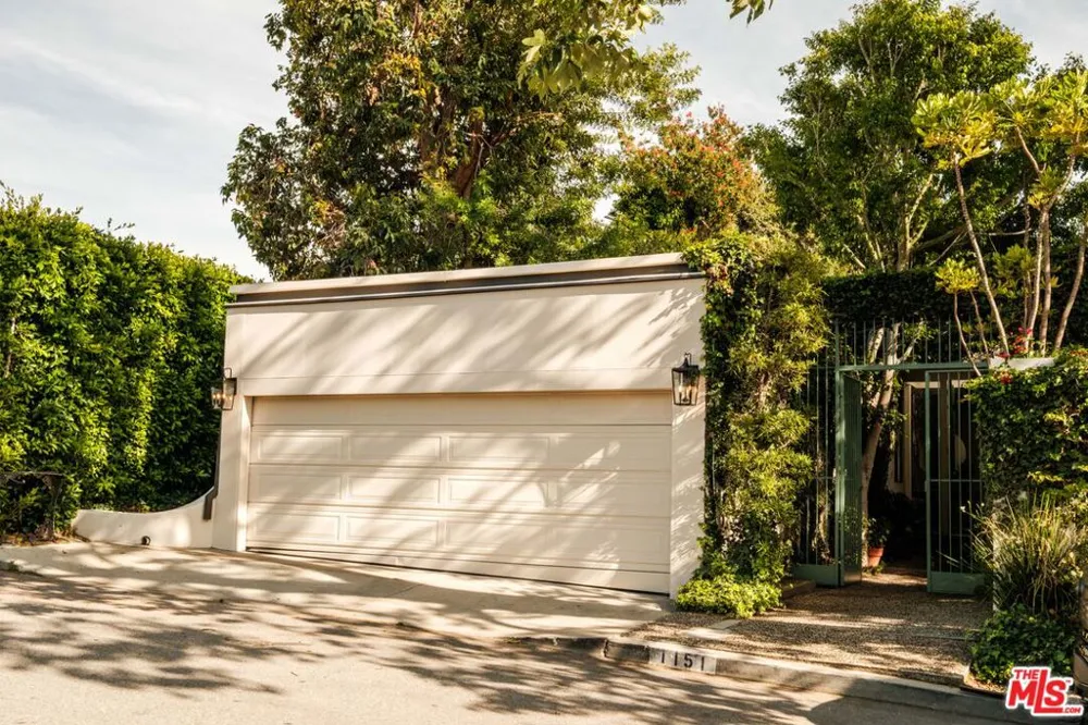 1151 Angelo Drive Beverly Hills, CA 90210