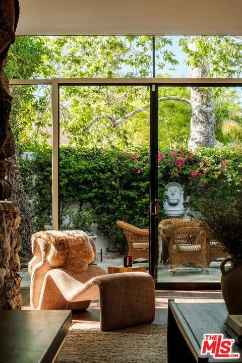 1151 Angelo Drive Beverly Hills, CA 90210
