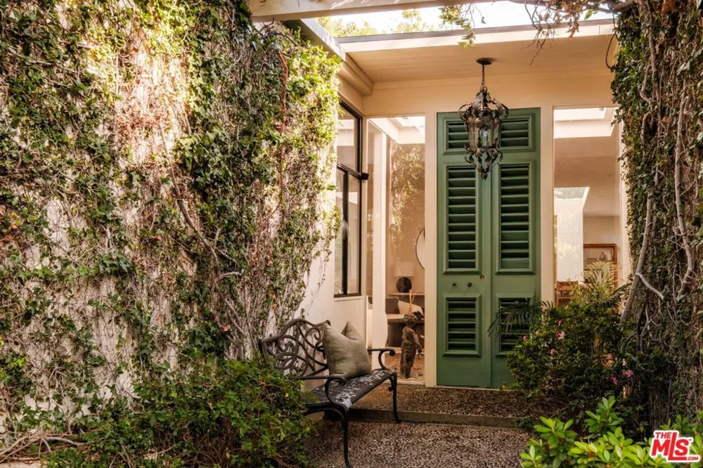 1151 Angelo Drive Beverly Hills, CA 90210