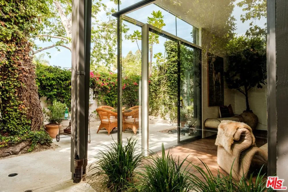1151 Angelo Drive Beverly Hills, CA 90210