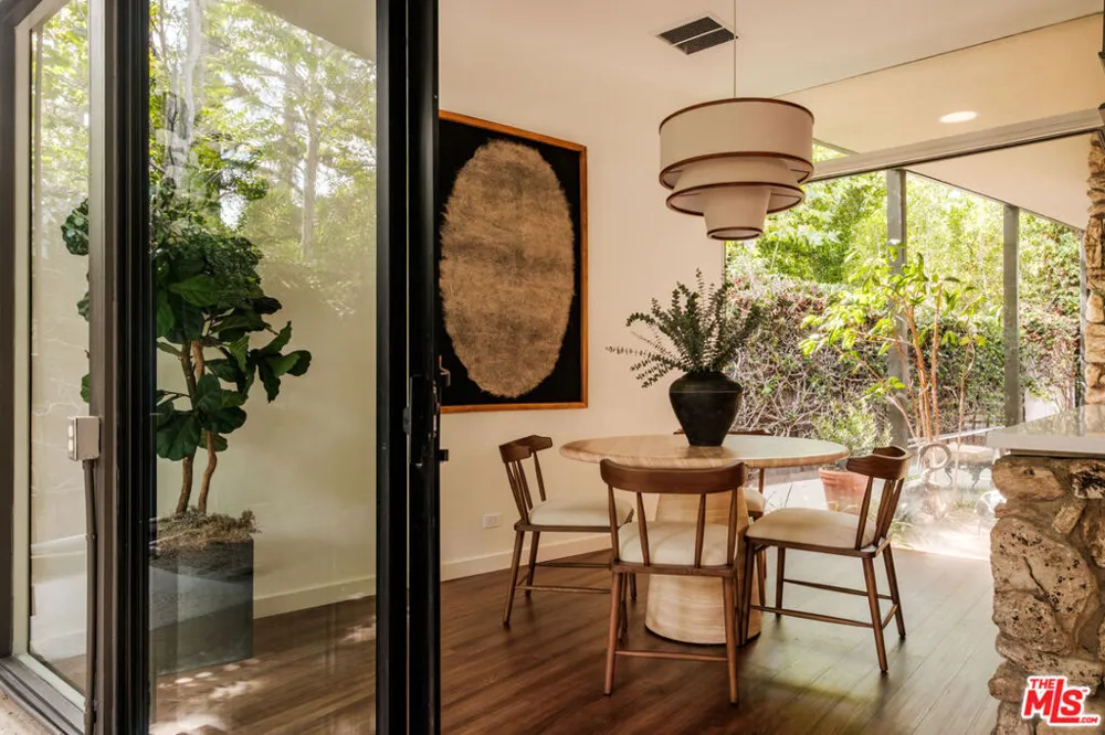 1151 Angelo Drive Beverly Hills, CA 90210