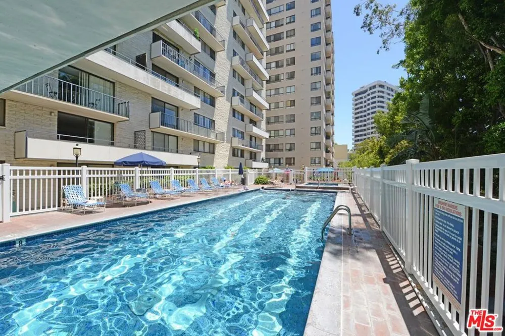 10535 Wilshire Boulevard #1803 Los Angeles, CA 90024