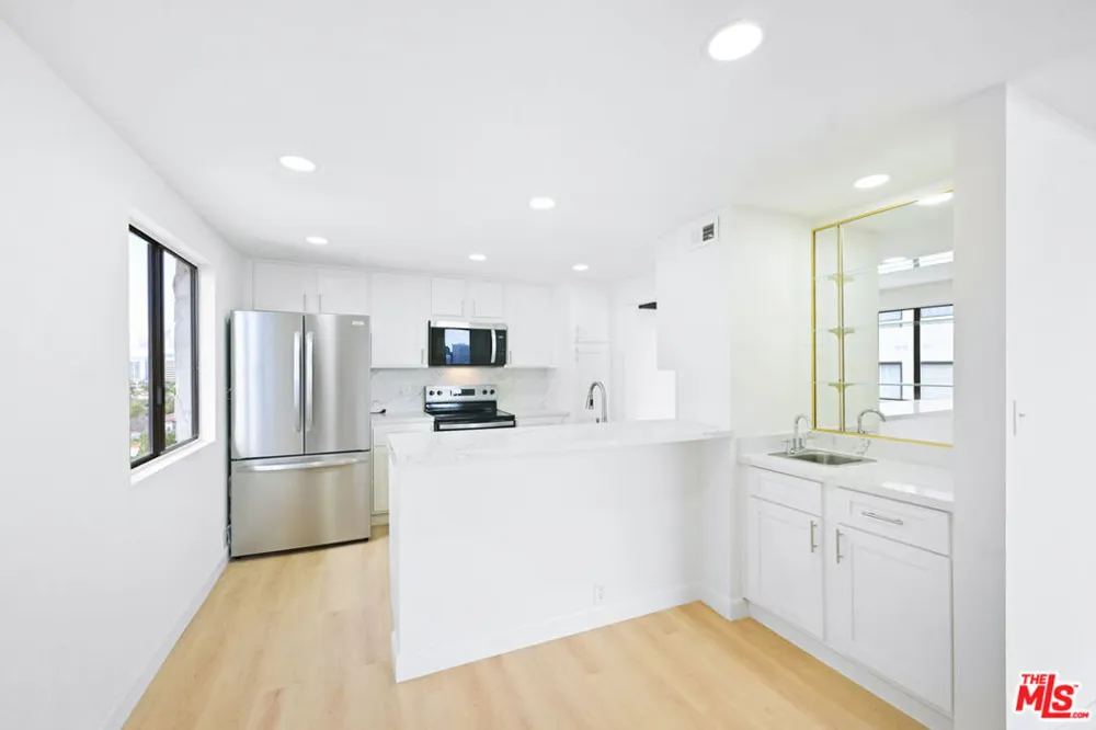 10535 Wilshire Boulevard #1803 Los Angeles, CA 90024