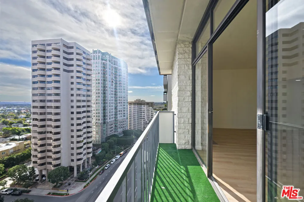 10535 Wilshire Boulevard #1803 Los Angeles, CA 90024