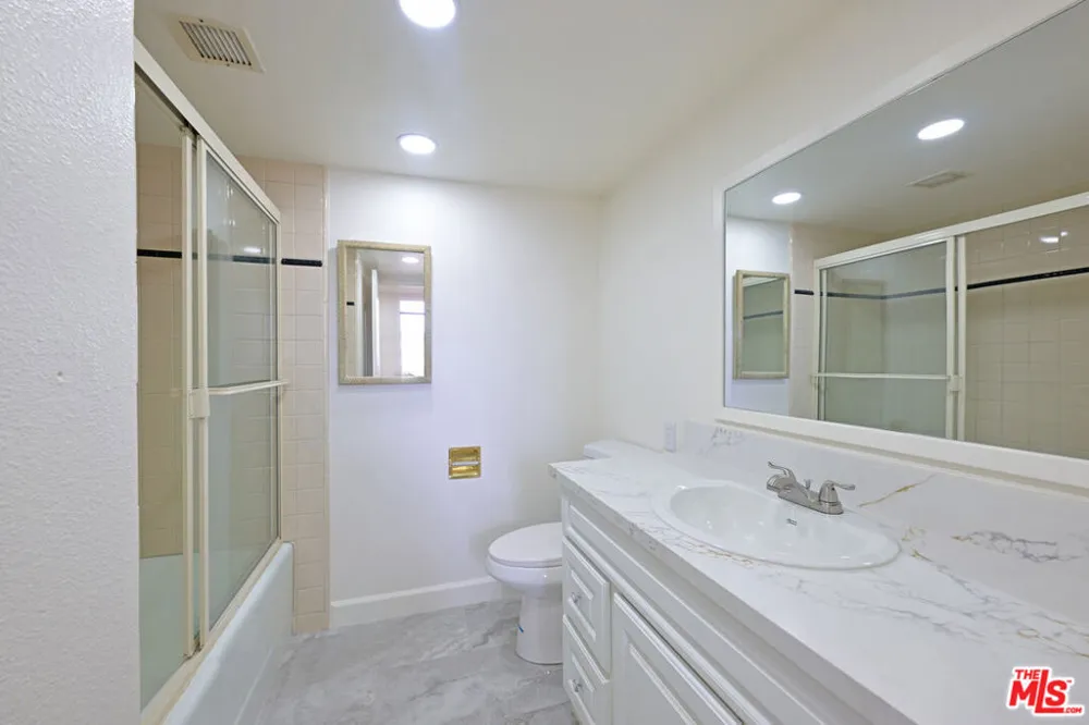 10535 Wilshire Boulevard #1803 Los Angeles, CA 90024