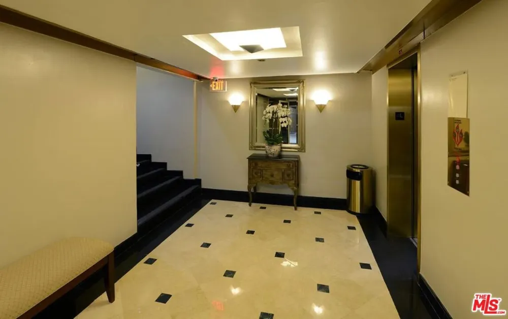 10535 Wilshire Boulevard #1803 Los Angeles, CA 90024