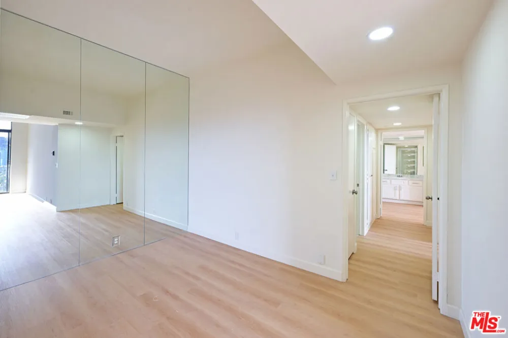 10535 Wilshire Boulevard #1803 Los Angeles, CA 90024