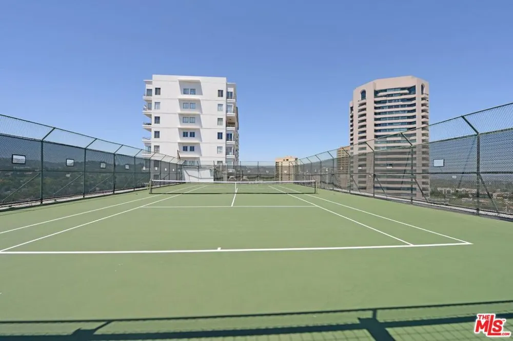10535 Wilshire Boulevard #1803 Los Angeles, CA 90024