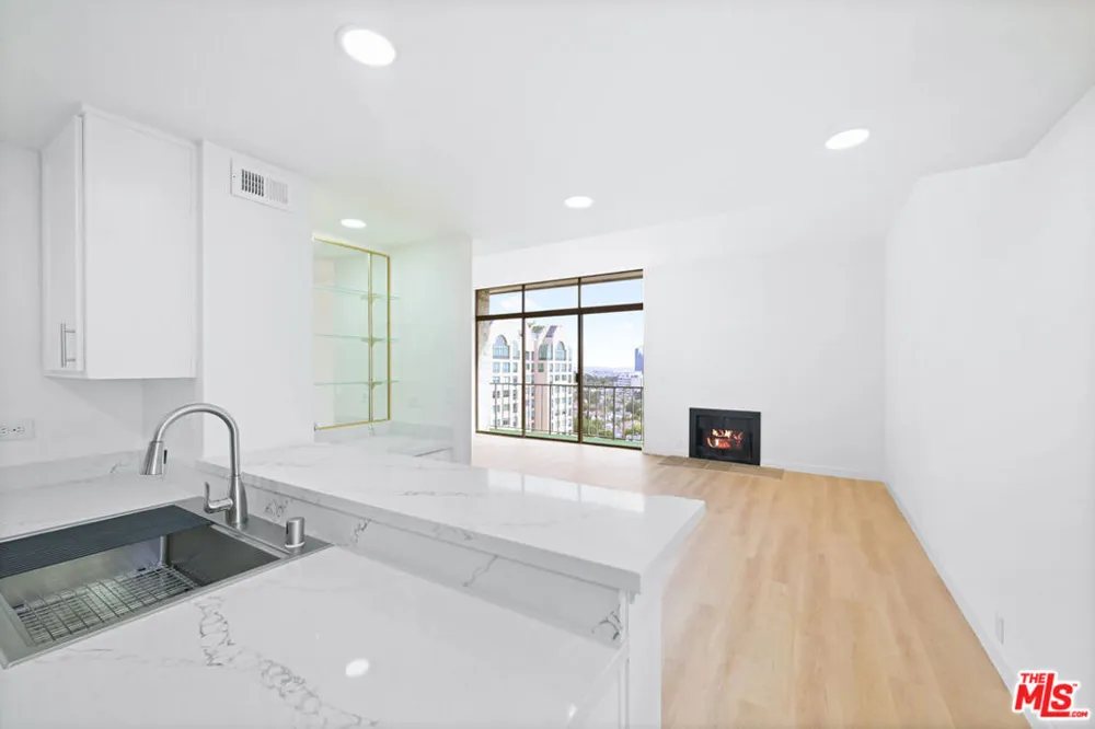 10535 Wilshire Boulevard #1803 Los Angeles, CA 90024