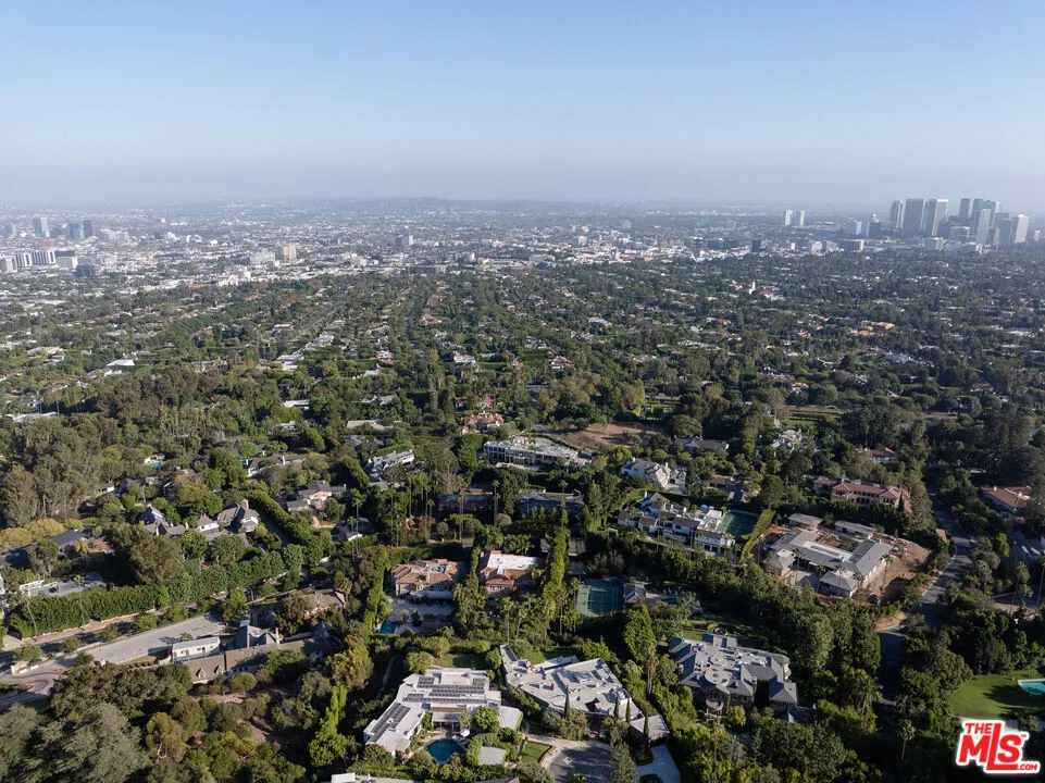 510 Stonewood Drive Beverly Hills, CA 90210
