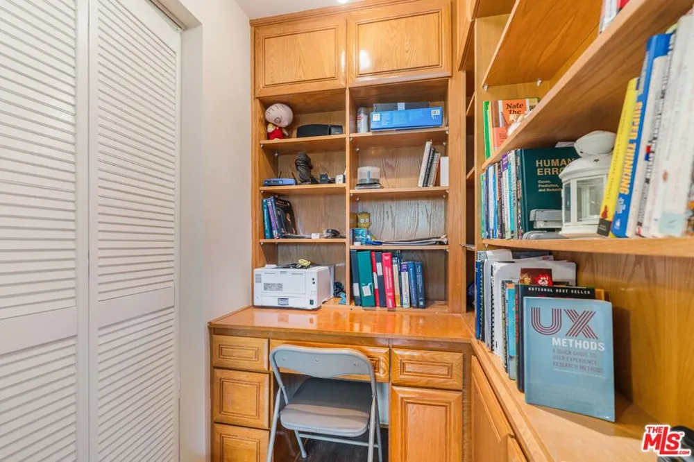 6249 Green Valley Circle Culver City, CA 90230