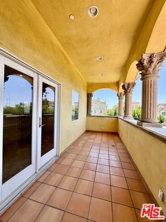 7347 Dinwiddie Street Downey, CA 90241