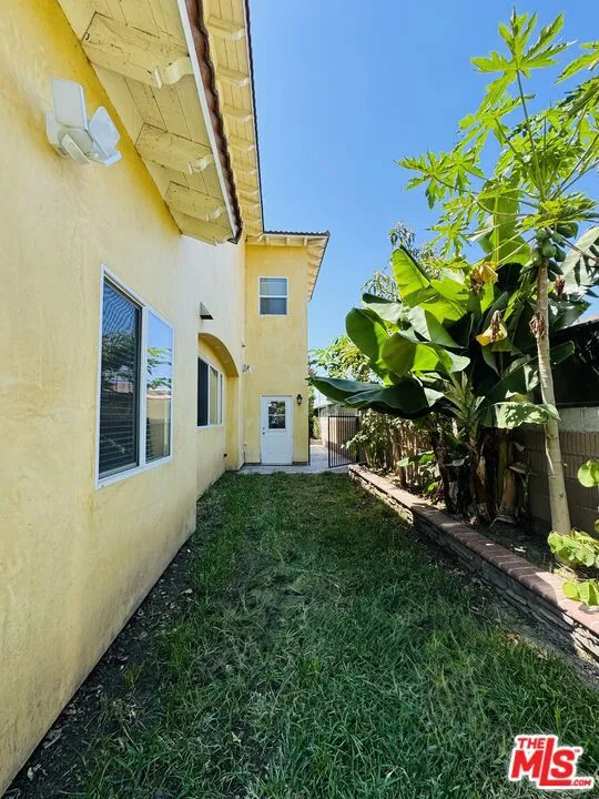 7347 Dinwiddie Street Downey, CA 90241