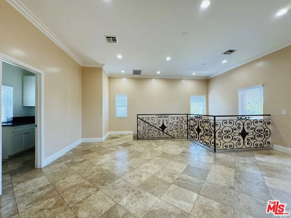 7347 Dinwiddie Street Downey, CA 90241