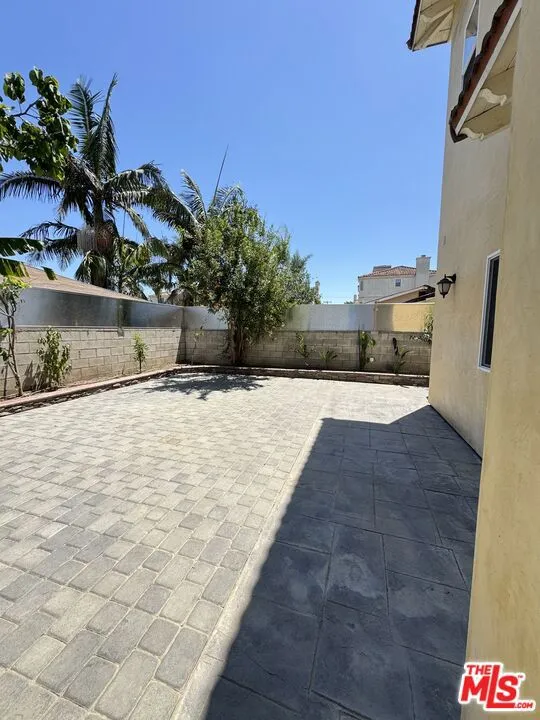 7347 Dinwiddie Street Downey, CA 90241