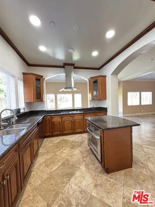 7347 Dinwiddie Street Downey, CA 90241