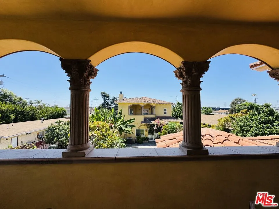 7347 Dinwiddie Street Downey, CA 90241
