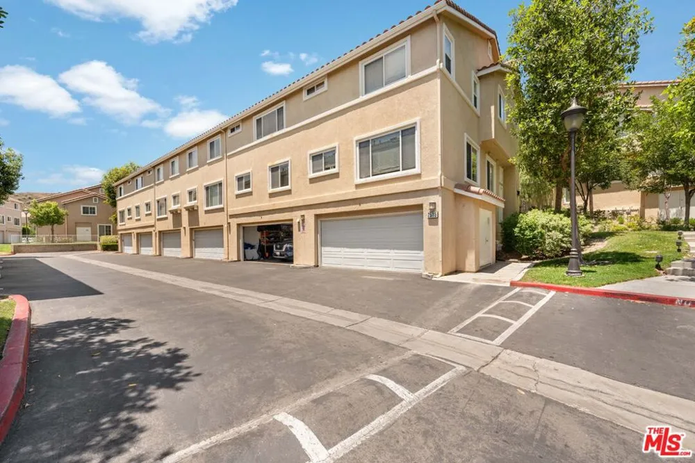 25715 Wagner Way #B Stevenson Ranch, CA 91381