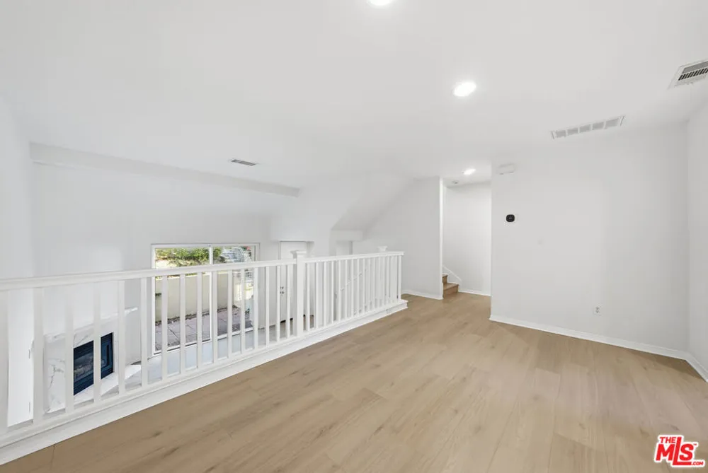 25715 Wagner Way #B Stevenson Ranch, CA 91381