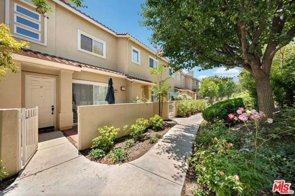 25715 Wagner Way #B Stevenson Ranch, CA 91381