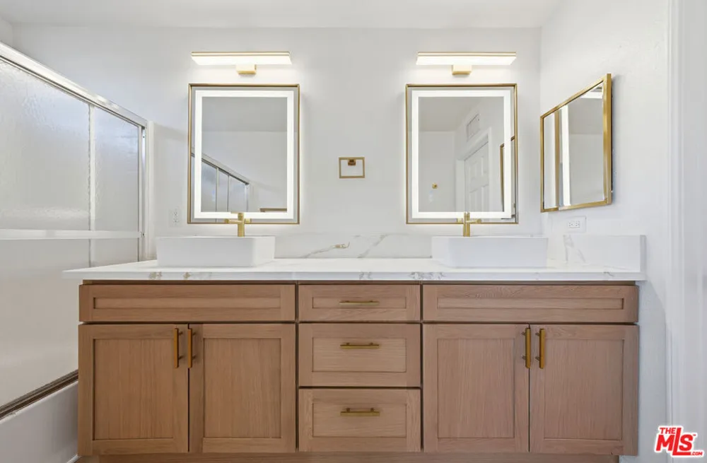 25715 Wagner Way #B Stevenson Ranch, CA 91381