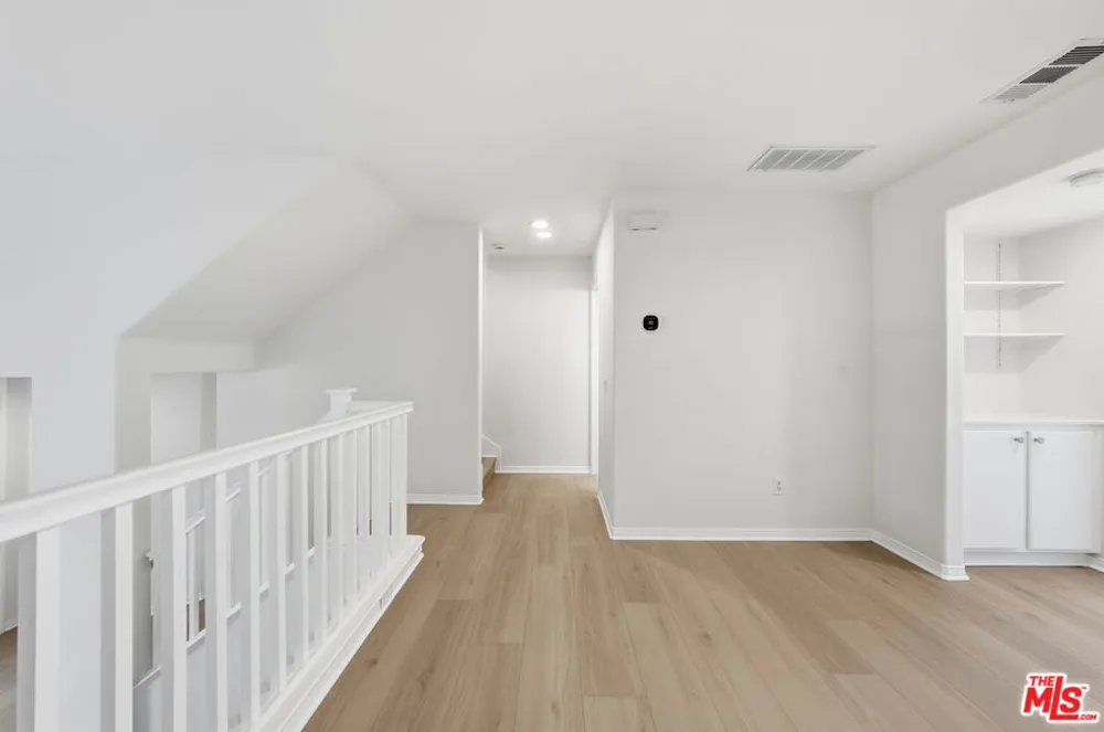 25715 Wagner Way #B Stevenson Ranch, CA 91381