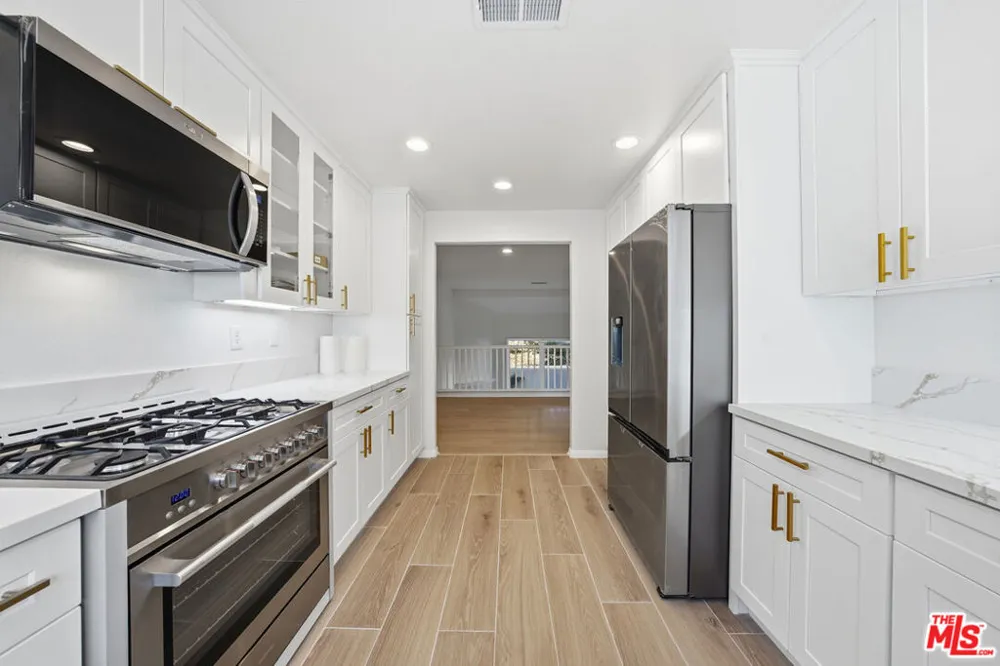 25715 Wagner Way #B Stevenson Ranch, CA 91381