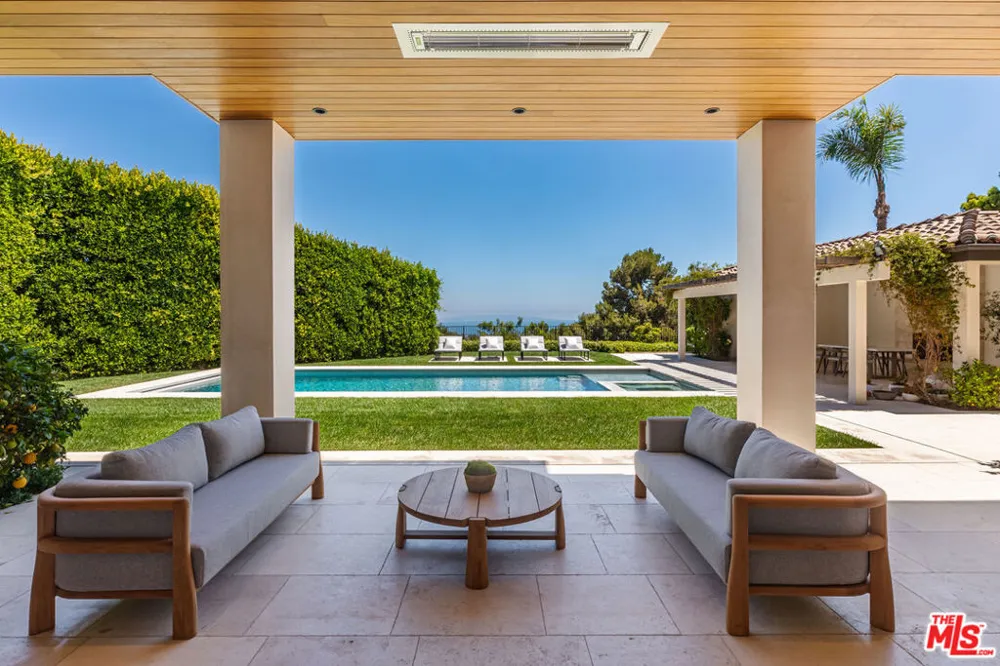 1362 Bella Oceana Vista Pacific Palisades, CA 90272