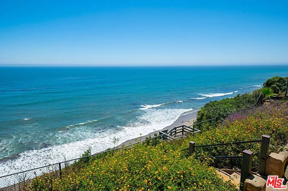 32614 Pacific Coast Highway Malibu, CA 90265