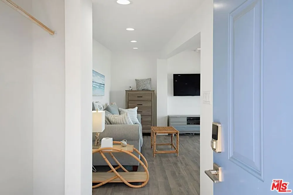 32614 Pacific Coast Highway Malibu, CA 90265