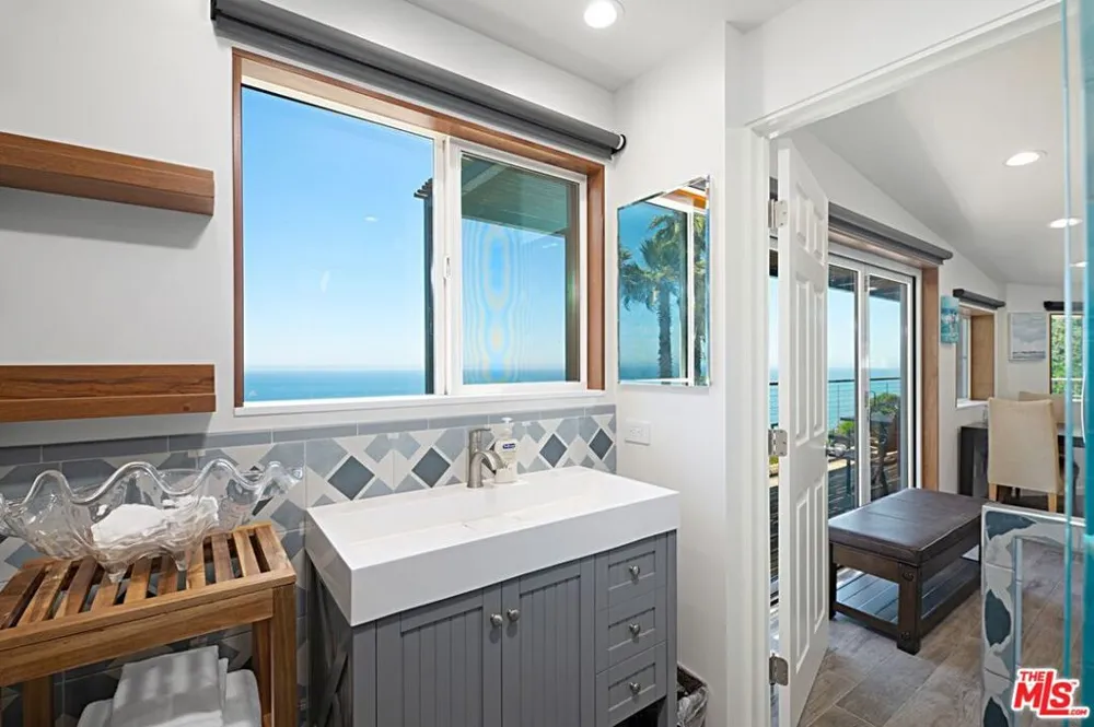 32614 Pacific Coast Highway Malibu, CA 90265
