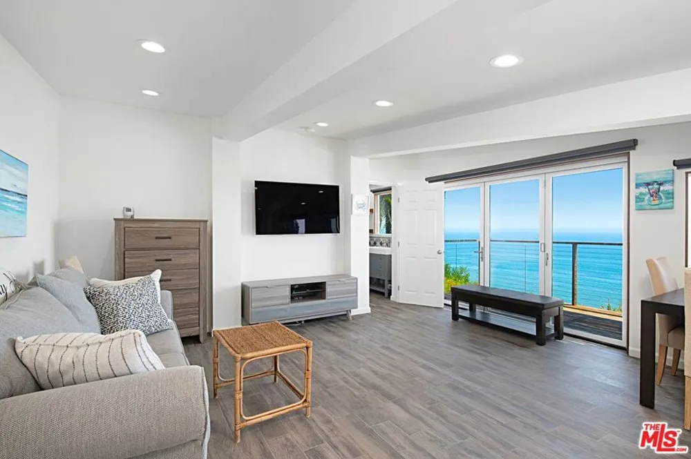 32614 Pacific Coast Highway Malibu, CA 90265