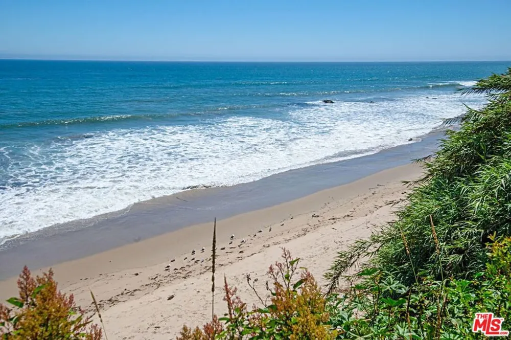 32614 Pacific Coast Highway Malibu, CA 90265